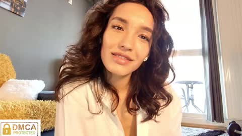 A R Y A  T I A online show from February 2025 03:23:02 PM