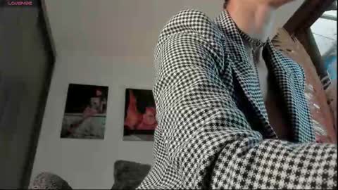 Snapshot of alice_barry chatting on October 2025 02:18:02 PM Alice online show from October 2025 02:18:02 PM