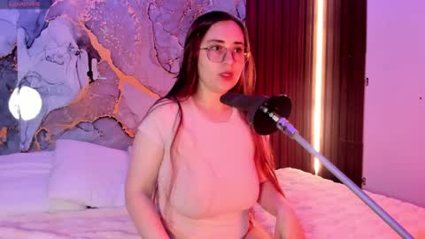 Mey online show from October 2025 02:42:01 AM