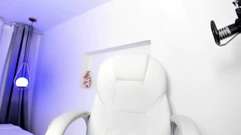alice_elare online show from June 2026 03:59:01 AM