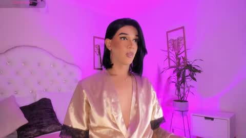 Alice Graay  online show from February 2025 04:29:01 AM