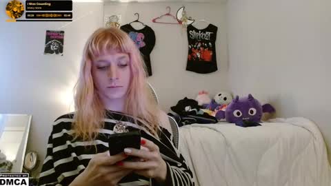 Alice Hatchette online show from November 2025 04:08:02 PM