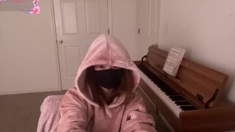 Snapshot of alice_lee18 chatting on March 2026 12:12:01 AM Alice Lee online show from March 2026 12:12:01 AM