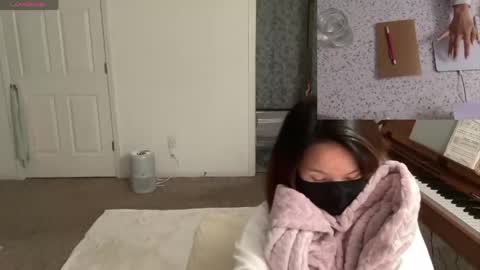 Snapshot of alice_lee18 chatting on April 2026 11:43:01 PM Alice Lee online show from April 2026 11:43:01 PM