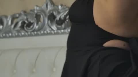 AliceMunro online show from April 2026 06:02:01 PM