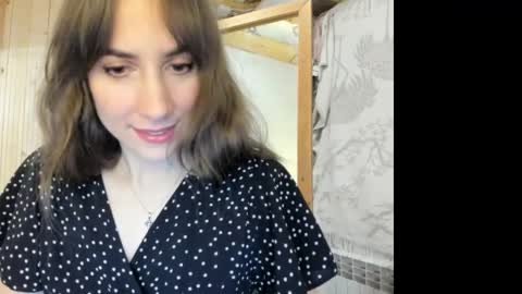 Snapshot of alice_sincere chatting on May 2026 09:11:02 PM Alice Love you all online show from May 2026 09:11:02 PM
