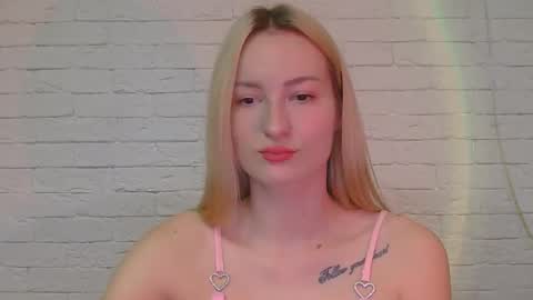Snapshot of alice_sweet_01 chatting on March 2026 04:25:01 PM Alice online show from March 2026 04:25:01 PM