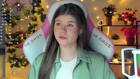 Alice online show from September 2025 09:15:01 PM