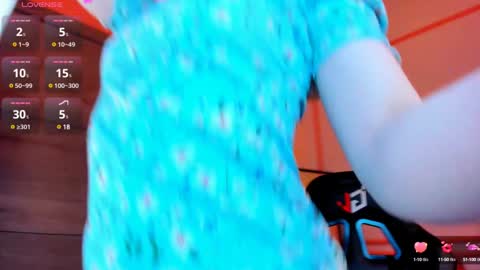 Snapshot of alice_tucci chatting on December 2024 09:37:02 AM Alice online show from December 2024 09:37:02 AM