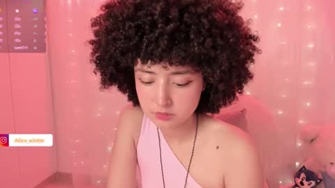 Alice  online show from November 2025 06:08:01 PM