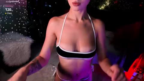 Snapshot of alicebels chatting on January 2026 05:21:02 AM Your sweet Alice INST alicebellies online show from January 2026 05:21:02 AM