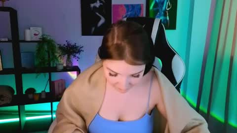alicechanell online show from May 2026 04:19:01 AM