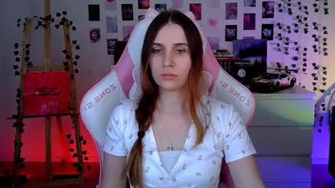 alicecharmy online show from September 2025 03:11:01 PM