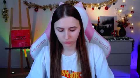 alicecharmy online show from December 2025 10:10:02 AM