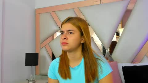 AliceCruz online show from May 2026 12:01:01 PM