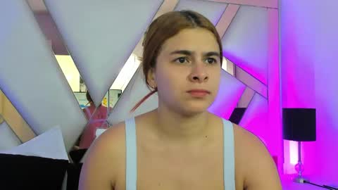 AliceCruz online show from May 2026 12:25:02 PM