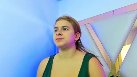 AliceCruz online show from June 2026 04:09:02 PM