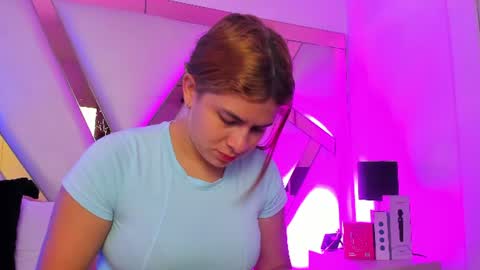 AliceCruz online show from July 2026 12:02:02 PM