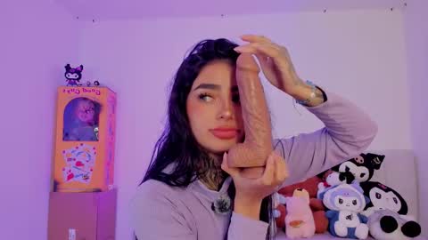 Snapshot of alicee_0 chatting on October 2025 08:16:02 PM Alice online show from October 2025 08:16:02 PM