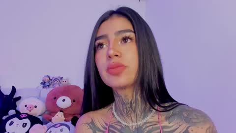 Snapshot of alicee_0 chatting on October 2025 05:10:02 PM Alice online show from October 2025 05:10:02 PM