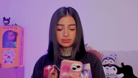 Snapshot of alicee_0 chatting on October 2025 08:51:01 PM Alice online show from October 2025 08:51:01 PM