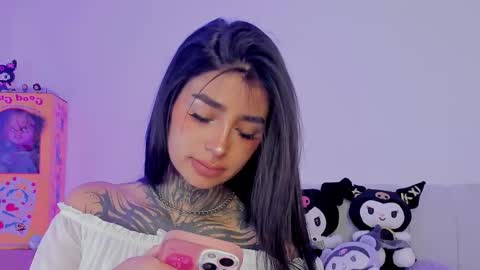 Snapshot of alicee_0 chatting on October 2025 04:38:02 PM Alice online show from October 2025 04:38:02 PM