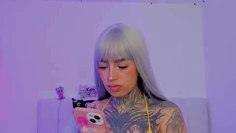 Snapshot of alicee_0 chatting on October 2025 05:56:02 PM Alice online show from October 2025 05:56:02 PM