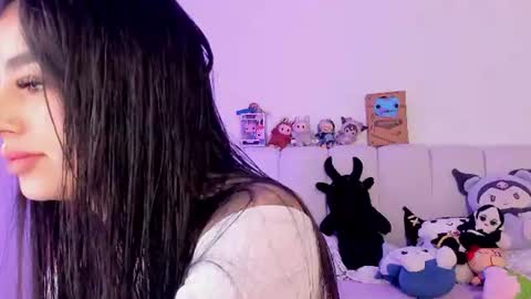 Snapshot of alicee_0 chatting on June 2026 07:16:02 PM Alice online show from June 2026 07:16:02 PM