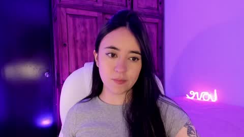 Snapshot of alicee_2 chatting on January 2025 04:13:01 PM Aliceee .. 97YP9VWGZHrefnav wishlist lists 1 online show from January 2025 04:13:01 PM