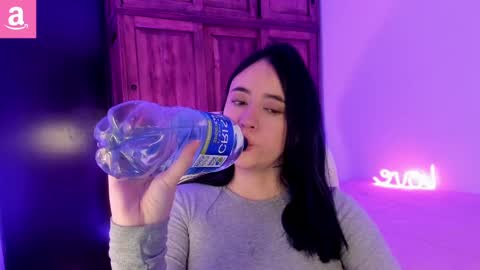 Snapshot of alicee_2 chatting on February 2025 05:15:01 PM Aliceee .. 97YP9VWGZHrefnav wishlist lists 1 online show from February 2025 05:15:01 PM