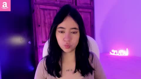 Snapshot of alicee_2 chatting on February 2025 01:14:01 PM Aliceee .. 97YP9VWGZHrefnav wishlist lists 1 online show from February 2025 01:14:01 PM