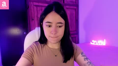 Snapshot of alicee_2 chatting on March 2025 04:24:01 PM Aliceee .. 97YP9VWGZHrefnav wishlist lists 1 online show from March 2025 04:24:01 PM