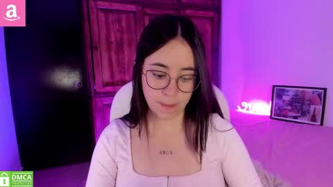 Snapshot of alicee_2 chatting on January 2026 09:35:02 AM Aliceee .. 97YP9VWGZHrefnav wishlist lists 1 online show from January 2026 09:35:02 AM