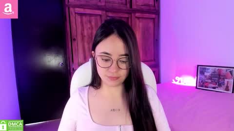 Snapshot of alicee_2 chatting on January 2026 04:33:02 PM Aliceee .. 97YP9VWGZHrefnav wishlist lists 1 online show from January 2026 04:33:02 PM