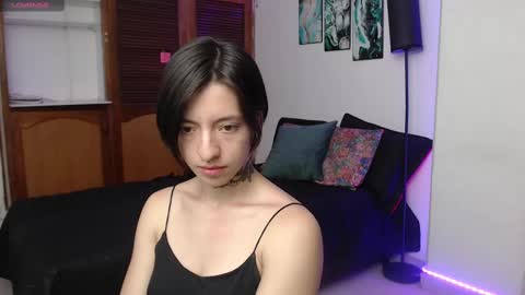 alicee_logan_ online show from September 2025 02:22:02 AM