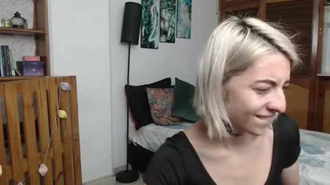 alicee_logan_ online show from March 2026 01:32:01 AM