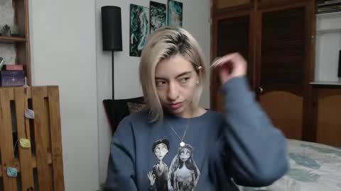 Snapshot of alicee_logan_ chatting on April 2026 03:28:01 AM alicee_logan_ online show from April 2026 03:28:01 AM