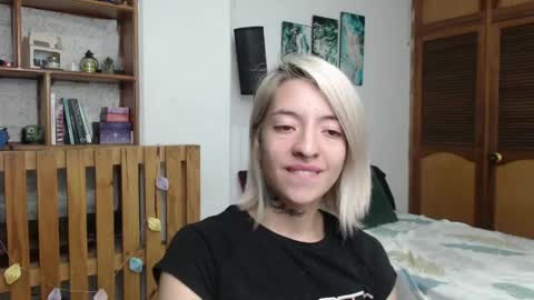 Snapshot of alicee_logan_ chatting on April 2026 01:52:02 AM alicee_logan_ online show from April 2026 01:52:02 AM