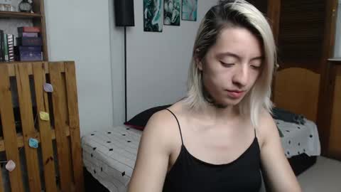 Snapshot of alicee_logan_ chatting on May 2026 01:34:01 AM alicee_logan_ online show from May 2026 01:34:01 AM