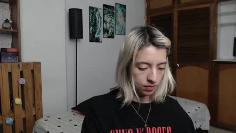 Snapshot of alicee_logan_ chatting on May 2026 02:41:02 AM alicee_logan_ online show from May 2026 02:41:02 AM