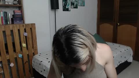 Snapshot of alicee_logan_ chatting on May 2026 01:47:02 AM alicee_logan_ online show from May 2026 01:47:02 AM