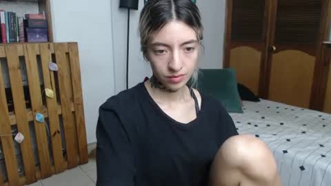 alicee_logan_ online show from July 2026 01:34:01 AM