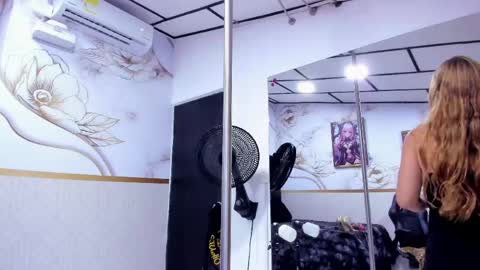 alicee online show from May 2026 07:19:02 PM