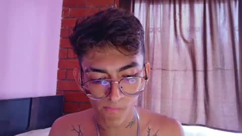 alicee_randyy online show from May 2026 06:58:01 PM