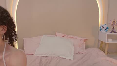 Snapshot of alicee_rodriguez chatting on April 2026 09:26:02 PM alice online show from April 2026 09:26:02 PM