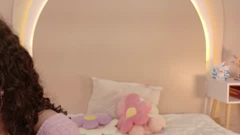 Snapshot of alicee_rodriguez chatting on June 2026 04:52:02 PM alice online show from June 2026 04:52:02 PM