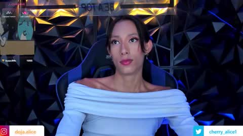 Snapshot of alicee_salvatore chatting on February 2026 02:32:02 PM Alice Salvatore online show from February 2026 02:32:02 PM