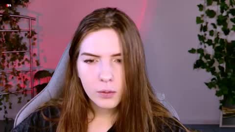 Snapshot of aliceinredsquare_ chatting on September 2025 05:17:02 AM Alice online show from September 2025 05:17:02 AM