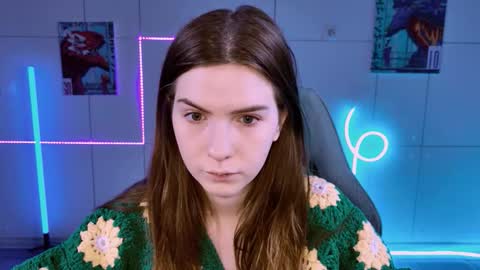 Snapshot of aliceinredsquare_ chatting on September 2025 05:09:02 AM Alice online show from September 2025 05:09:02 AM