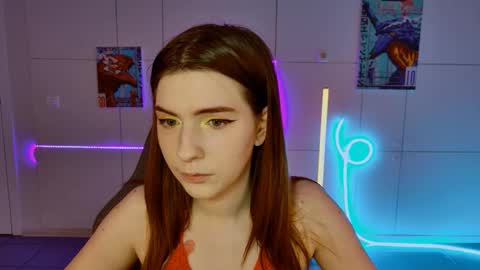 Snapshot of aliceinredsquare_ chatting on September 2025 09:03:01 AM Alice online show from September 2025 09:03:01 AM